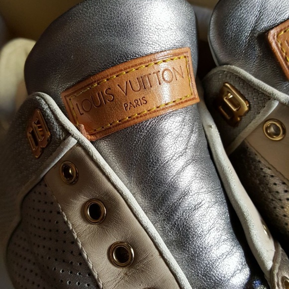 Authentic louise vuitton women sneakers - Picture 1 of 5